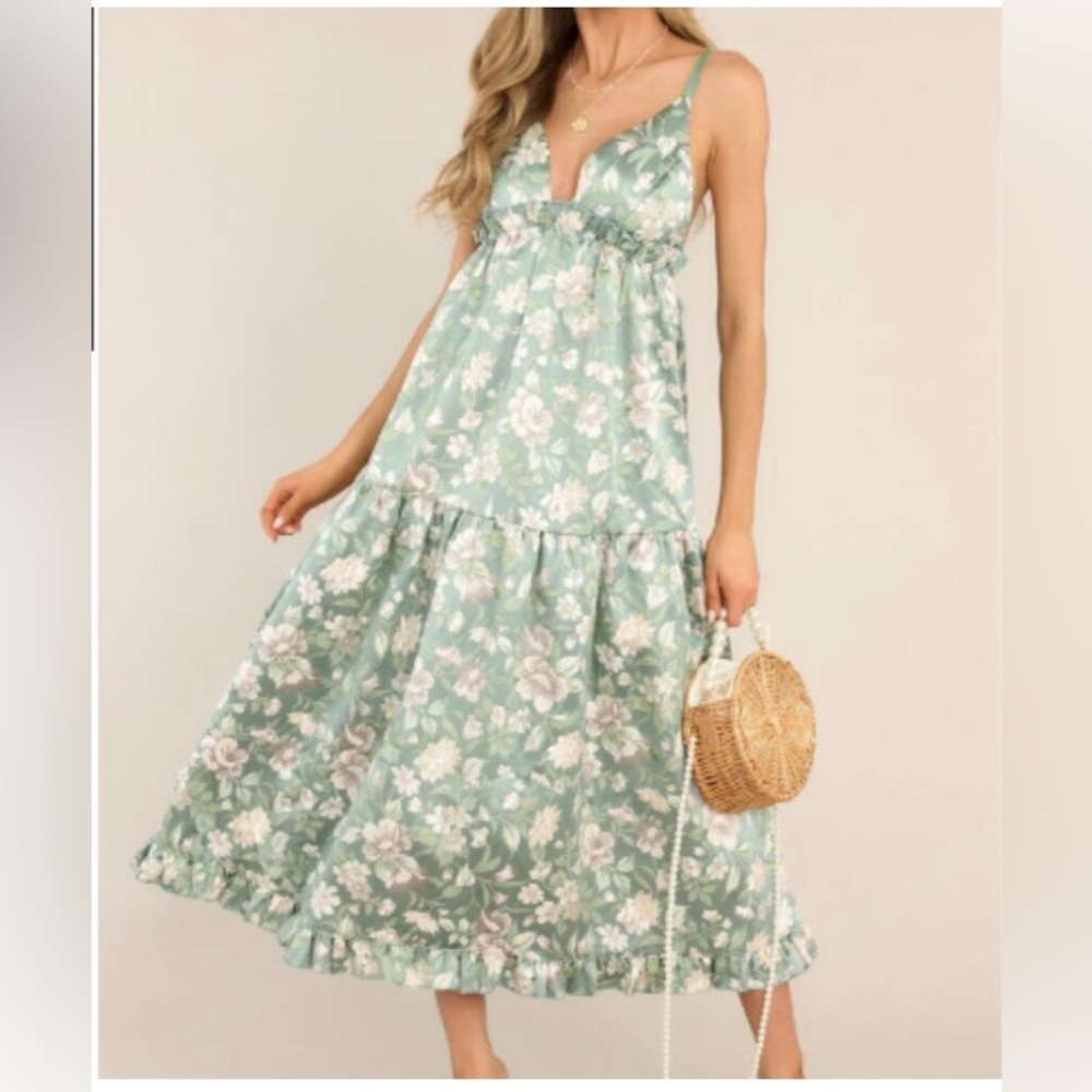 I CAN’T WAIT SAGE GREEN JACQUARD FLORAL MAXI DRESS